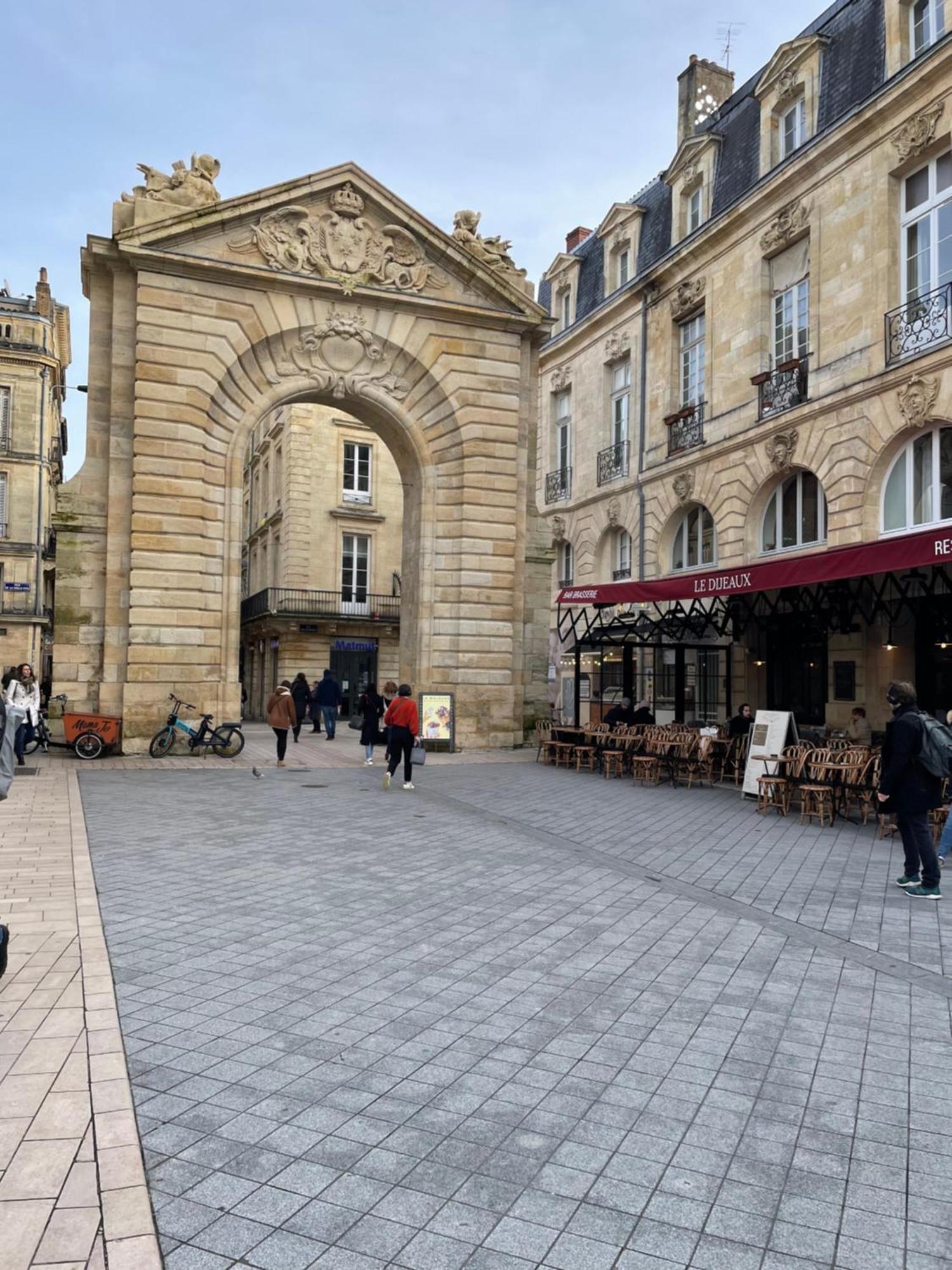Le Charmant Quai Bourgeois Bordeaux Exterior photo